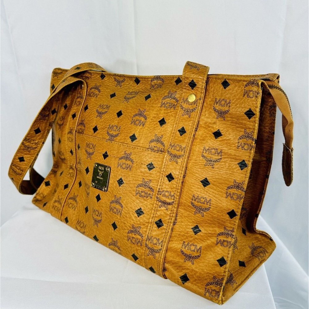 MCM Logo Pattern Visitos Shoulder Bag Tote Authentic Excellent Clean Condition - Picture 4 of 16
